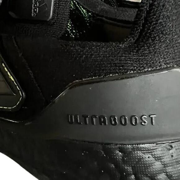 Adidas Ultraboost 22 PrimeknitRunning Shoes, US7 main image 8